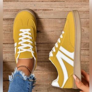 Brand new SHEIN women’s sneakers